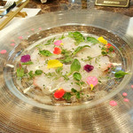 龍 ボンバンス - 鮮魚のカルパッチョ680円