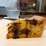 龍 ボンバンス - 本日のキッシュ350円