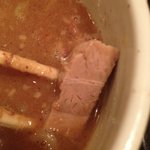 とろ肉つけ麺 魚とん - チャーシュー　2011.11