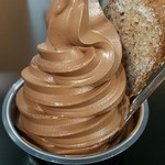 ガトーフェスタ ハラダ - チョコレートソフトクリーム