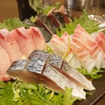 飲んべぇ食堂 らくだ屋 - お刺身盛合せ