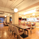 カフェレストラン ラベンダー - 開放的な空間で楽しい時間をお過ごしください♪