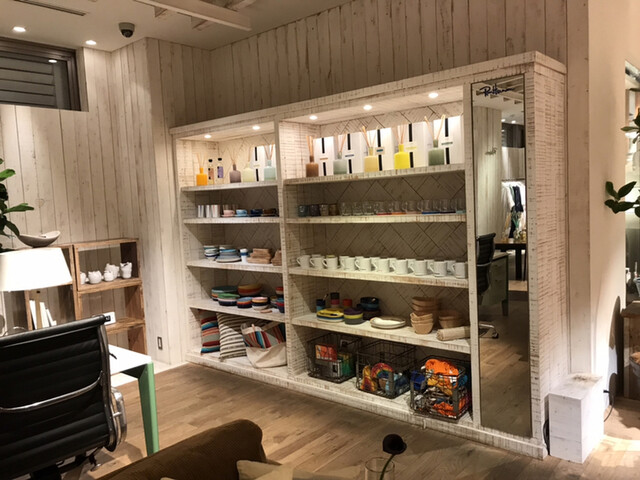 内観写真 Ron Herman Cafe 千駄ヶ谷店 ロンハーマンカフェ 北参道 カフェ 食べログ