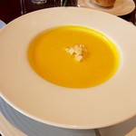SYMPATHIQUE - カボチャのスープ