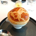 Au petit bonheur - (スープ)マッシュルームのスープ  パイ包み焼き