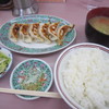 味の丸嘉 - 料理写真:肉餃子定食・豚汁付き