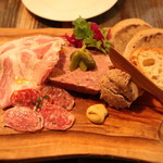 ルピオット - 自家製お肉総菜盛り合わせ