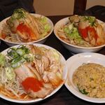 らーめんでぽっと - 半チャーハンはシェア