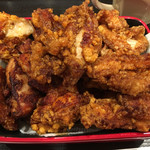 から揚げ屋 トリロー - 北海道ザンギ５個、やみつき辛もも２個、スパイシーむね２個