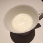 レフェルヴェソンス - 「新玉ねぎのカプチーノ」