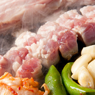 【本店的人气菜品!!】 Rainbow韩式烤猪五花肉