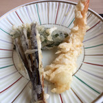 東川楽座　笹一 - 天つゆが無かった…
      蕎麦のつゆで食べる様に説明あり。