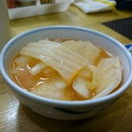 立呑みバール下駄さん - 尼崎オンニキムチの水キムチ