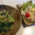 めし屋 味日和 - ほうれん草のごま和え、ポテトサラダ