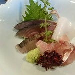 めし屋 味日和 - お刺身 サバ、炙りさわら、烏賊、鯛、いとよりの昆布締め