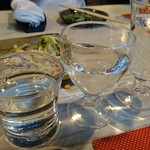 めし屋 味日和 - 日本酒三種飲み比べ