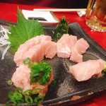 そば処 つる岡 - マグロぶつ