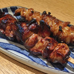 鳥八 - レバー、皮