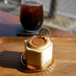 パティスリー タツヒト サトイ_1