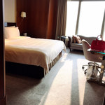 Shangri-La's Far Eastern Plaza Hotel - 