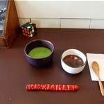 お茶とお菓子 横尾 - お茶とお菓子のセット。