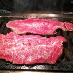 ヒレ肉の宝山 - 色んな部位が次々と