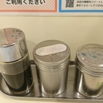 ラーメン　つけ麺　天高く翔べ！ - 卓上調味料