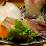 海鮮炭焼処とら太 - タコ、サーモン、ホタルイカ