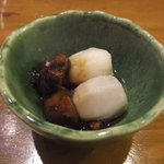 Tairyou Sakaba Uotaru Honten - たこと小芋の煮物