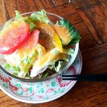Kumaneco Diner - 海南鶏飯950円のサラダ