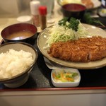 丸和 - ロースかつ定食