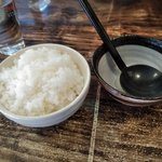 肉の館 ぶんぶん亭 - ご飯