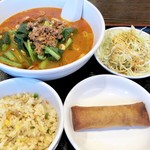 Taizantei - 担々麺ランチ864円