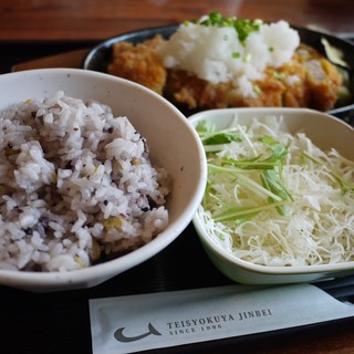 定食屋ジンベイ_1