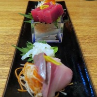 六献 品川店 - 特撰お造り五種盛り合わせ￥1980