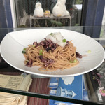 cafe lotus 蓮 - ほたるいかのパスタ。
税込800円。
美味し。