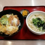 金比羅うどん - カツ丼セットです。(2019年3月)