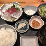 郷土料理 でくのぼう - おまかせ3点刺身定食