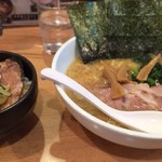 横浜ラーメン 味濱家 - 