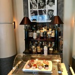 スプレンディド - 選べるケーキのディスプレイも