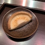 USHIGORO S. GINZA - 原木椎茸の炭火焼