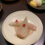 USHIGORO S. - エシャレットの梅酢漬け