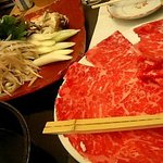 Shabushabu Nihon Ryouri Kisoji - 木曽路：和牛霜降肉＆野菜盛