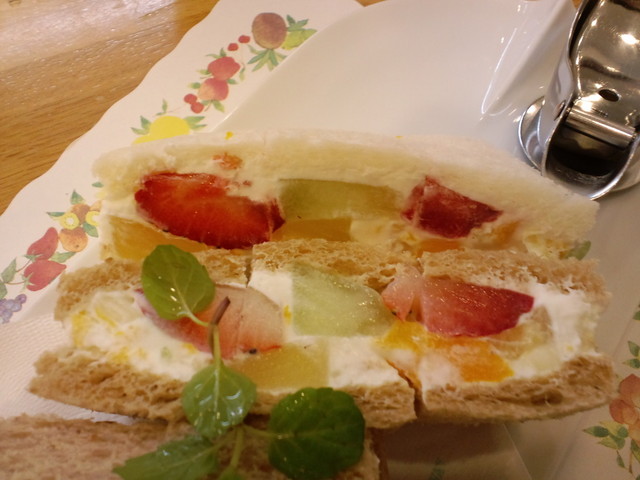 閉店 フルーツパーラーレモン 高島屋 東京店 日本橋 フルーツパーラー 食べログ