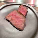 USHIGORO S. - 神戸牛サーロインの厚切りステーキ