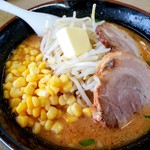 くるまやラーメン - 味噌バターコーンにチャーシュートッピング