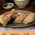 SAPPORO餃子製造所 - 餃子２個とザンギ