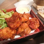 Teppen Izakaya Zattsu - 唐揚げ。生フルと相性よし。