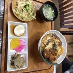 千富食堂 - カツ丼
