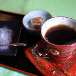 スプーンソング - 素敵なカップの珈琲とデザート。